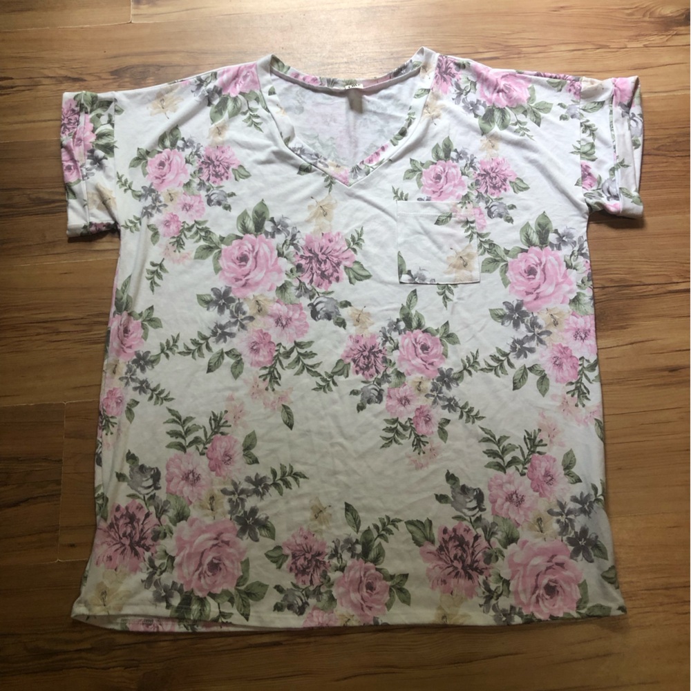 Ladies Floral Top by See In Love Size 3X NWOT